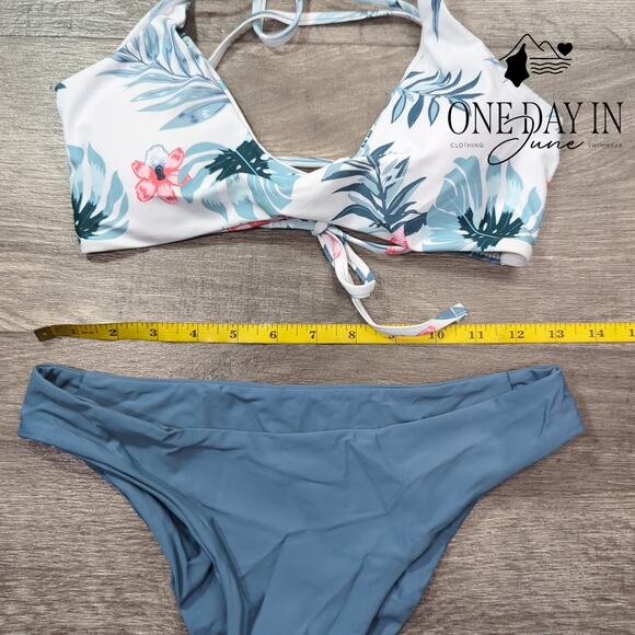 CharmLeaks Lace Up Back Floral Bikini Swimsuit Size S - Picture 4 of 6